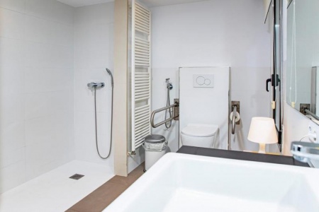 Comment adapter une salle de bains aux personnes &agrave; mobilit&eacute; r&eacute;duite &agrave; Brumath ?